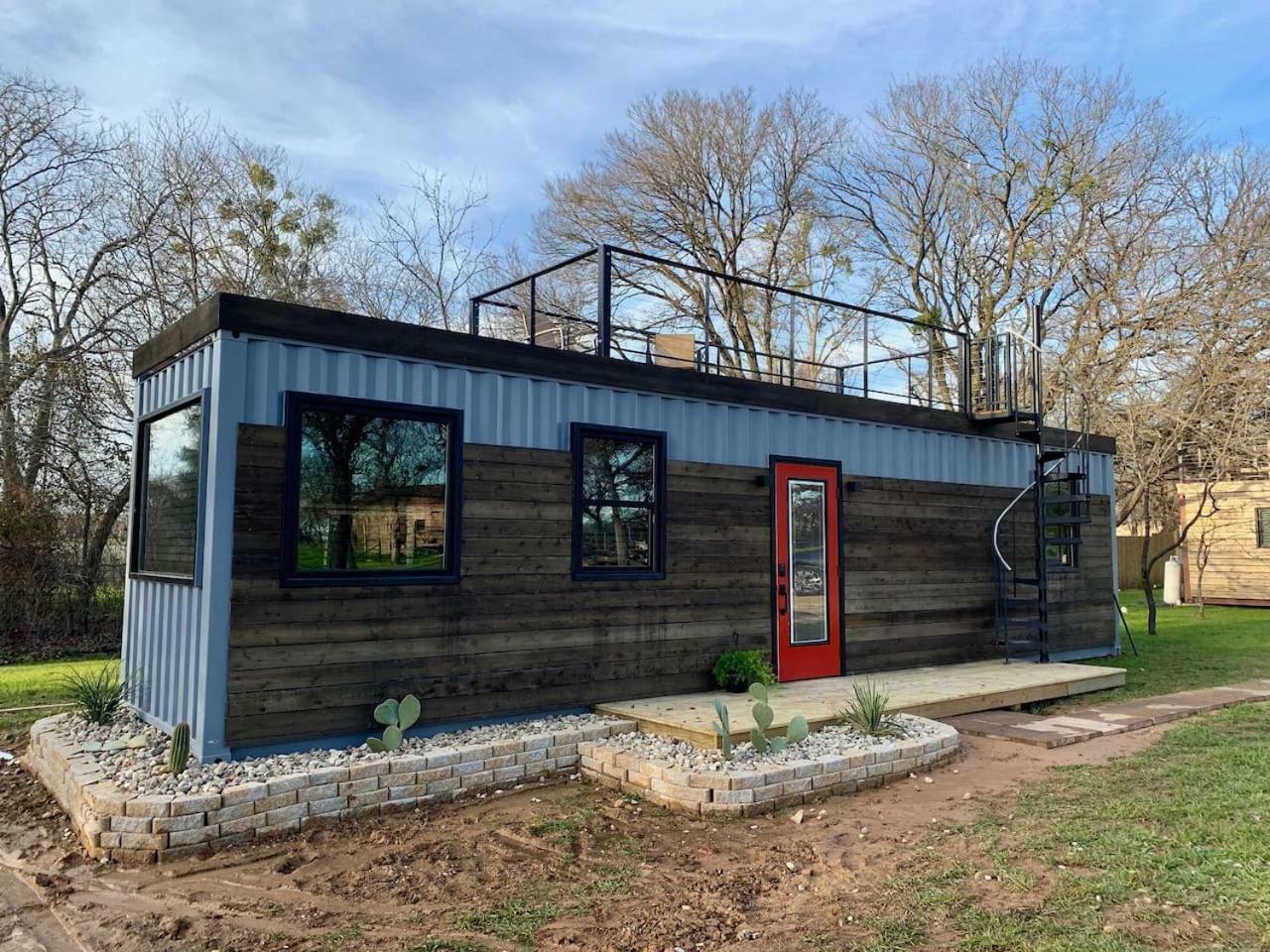 The Hacienda Beautiful New Container Home 12 Min To Magnolia Waco Exterior photo